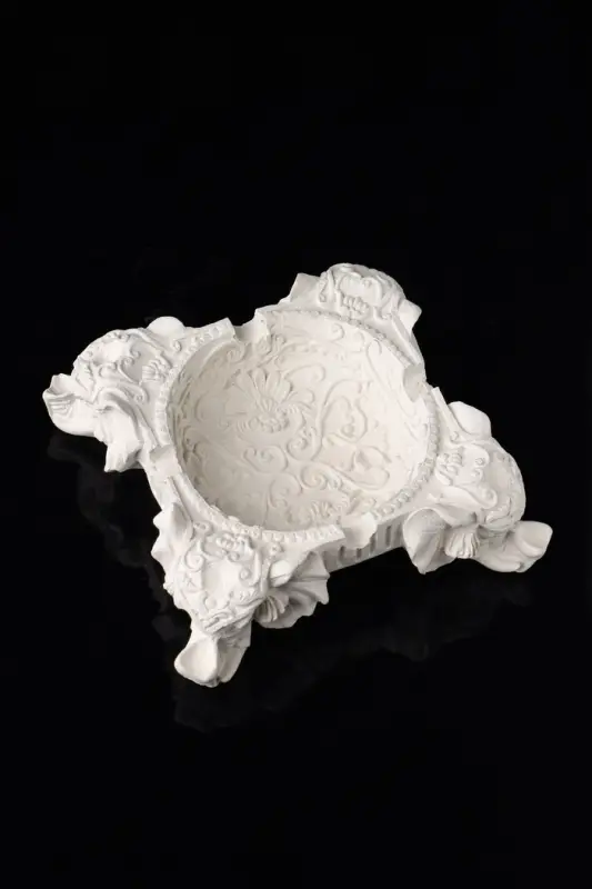 Подставка для мелочей "На четырех слонах резная", 4х12х12 см, натуральный, гипс