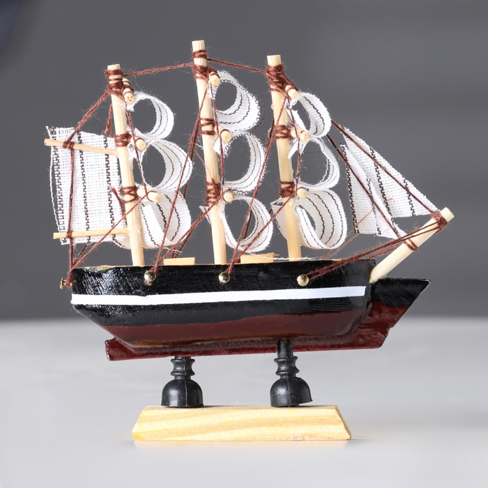 Корабль сувенирный малый &laquo;Джейн Гай&raquo;, 3 &times; 10 &times; 10 см
