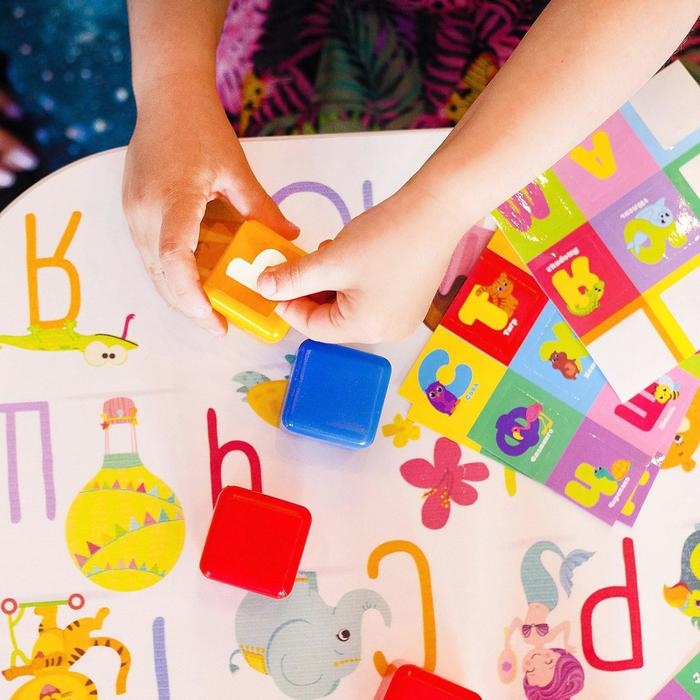 Кубики для малышей &laquo;Алфавит&raquo;, пластиковые, цветные , 9 штук, 4 х 4 см, по методике Монтессори