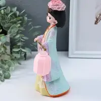 Сувенир полистоун свет "Девочка в кимоно с фонариком" розово-зеленый 3хAG3 7,8х12,5х20,5 см   109567