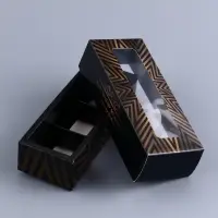 Коробка с обечайкой для 3 конфет, с окном &laquo;Натоящему мужчине&raquo;, 13&times;5&times;3.3 см