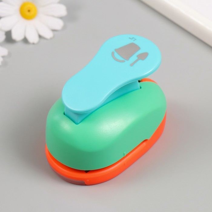 Дырокол фигурный рисунок 3,8х3,8 см "Песочница" 7х5,2х9,2 см, МИКС