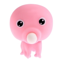 Мялка &laquo;Осьминог&raquo; надувает шарик