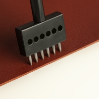 Доска-плита для пробойников и работы с кожей, 24 &times; 19 &times; 0,5 см, цвет белый