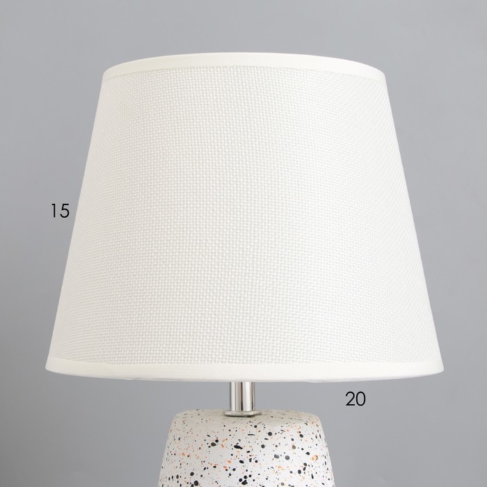 Лампа настольная "Дандан" 1х40Вт Е14 белый 20х20х34см