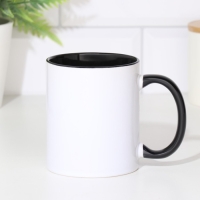 Кружка под сублимацию, керамическая с логотипом, цвет белый, объем 320 мл, дно черного цвета