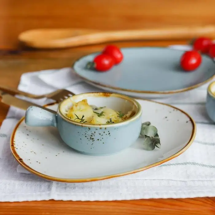 Блюдо фарфоровое для подачи Magistro &laquo;Церера&raquo;, 18,2&times;16,3 см, цвет белый