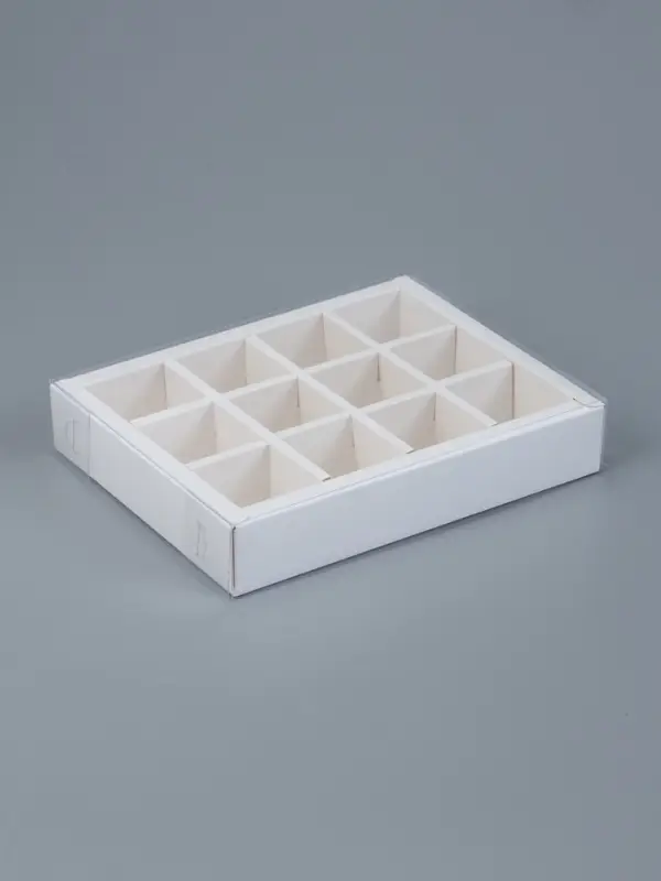 Коробка для 12 конфет, 19 х 15 х 3,5 см Белая с прозрачной крышкой