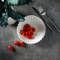 Салатник фарфоровый Magistro &laquo;Цветок&raquo;, 0,45 л, d=16 см, цвет белый