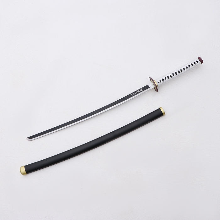 Сувенирное оружие "Катана Гиу" 104 см, клинок 68 см, чёрная с белым, на подставке