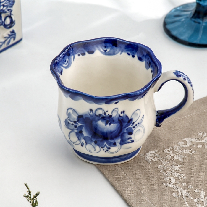 Чашка "Ромашка", гжель, фарфор,  200 мл, 9 см