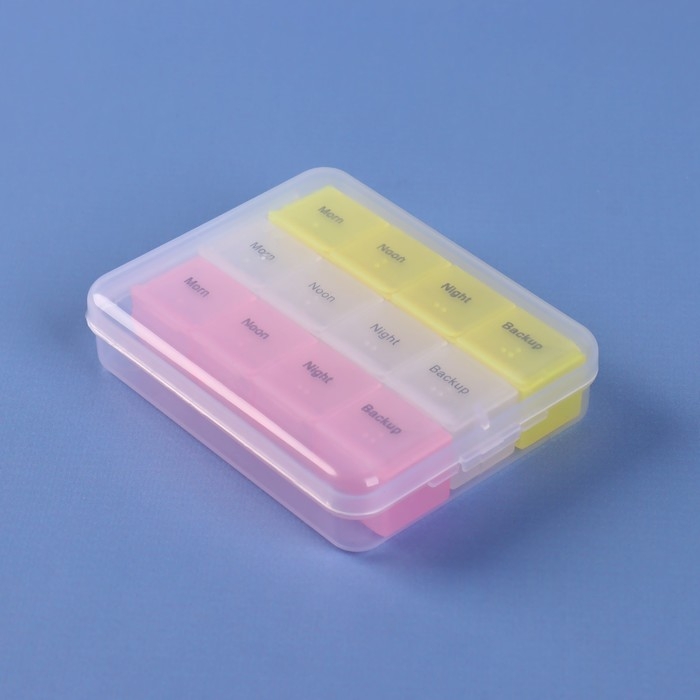 Таблетница - органайзер, английские буквы, утро/день/вечер/ночь, 3 контейнера по 4 секции, цвет МИКС