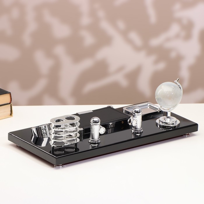 Набор настольный канцелярский 6в1 с часами