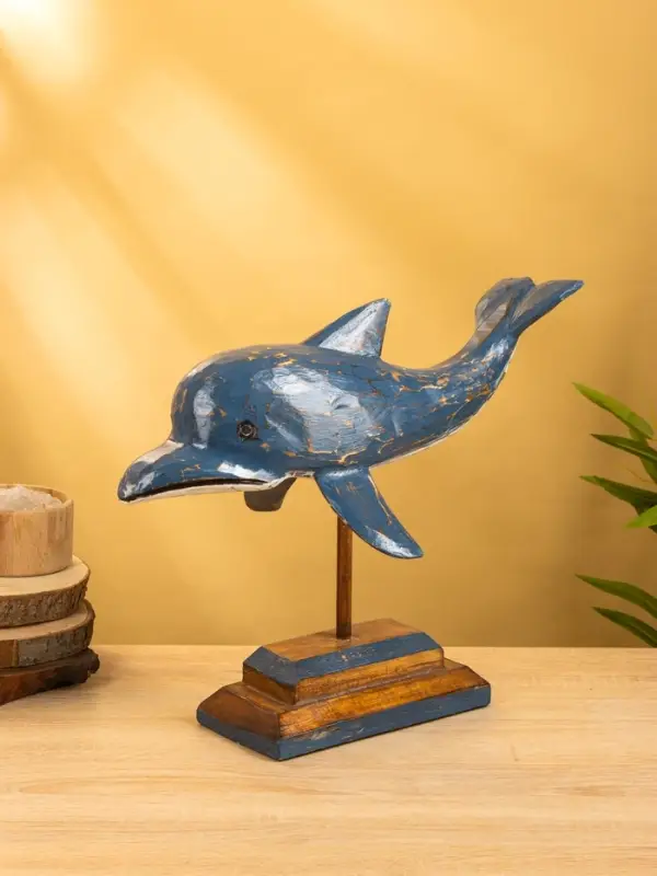 Сувенир на подставке "Дельфин" дерево 40х18х35 см