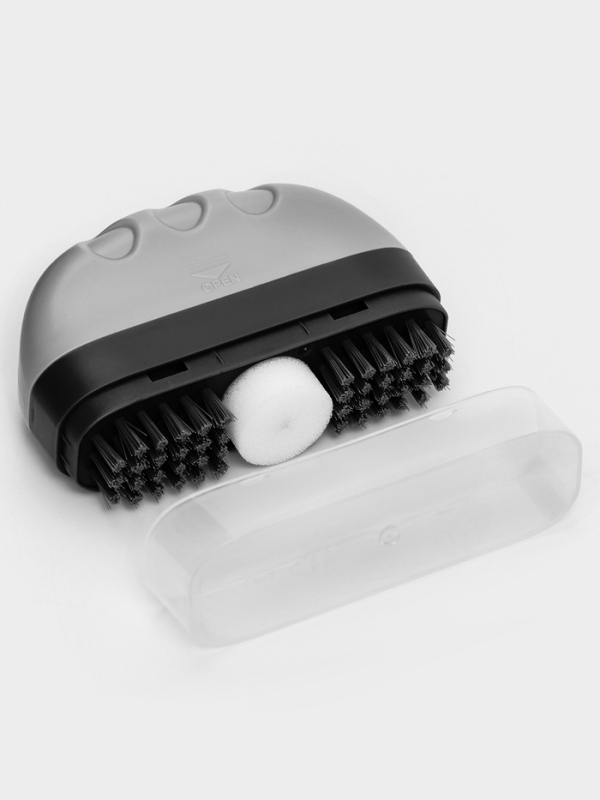 Щётка для обуви с моющим средством Raccoon, салфетка в комплекте, картонная коробка