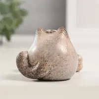 Сувенир керамика "Круглая кошечка с висячими лапками" 4,9х4,8х5,3 см