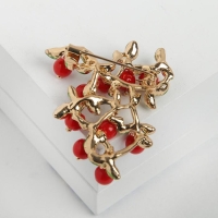 Брошь &laquo;Ветвь коралловая&raquo;, цвет красно-зелёный в золоте