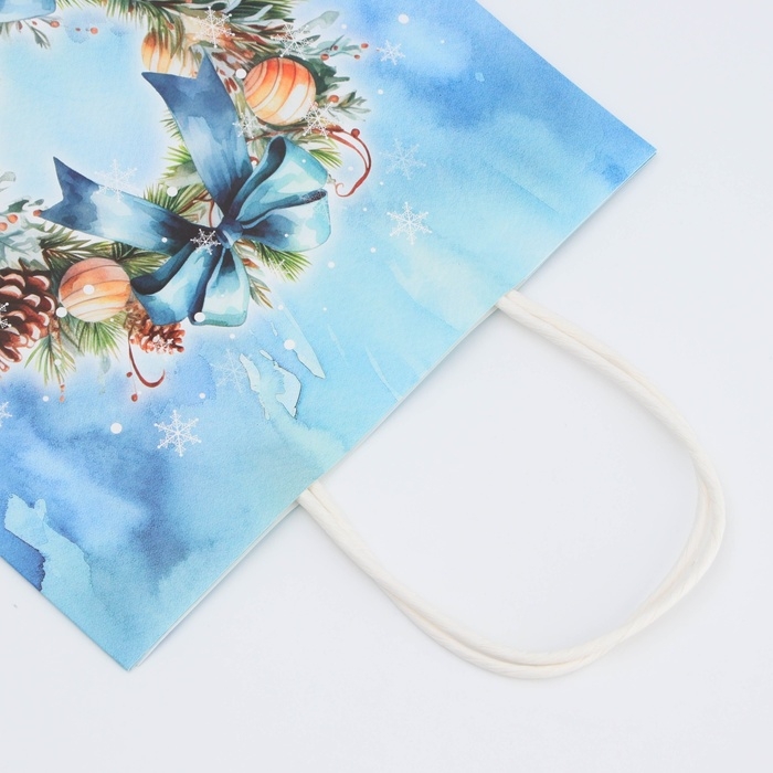 Новый год. Пакет бумажный подарочный новогодний крафт "Чудеса случаются" 27 х 21 х 11 см.