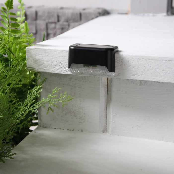 Садовый светильник на солнечной батарее, 8 &times; 4.5 &times; 4.5 см, 1 LED, свечение тёплое белое, чёрный