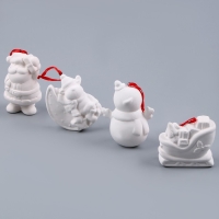 Набор ёлочных украшений под раскраску &laquo;Волшебный&raquo;, 4 шт., с подвесом, кисть