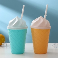 Стакан &laquo;Пломбир&raquo;, 500 мл, с крышкой и трубочкой, цвет МИКС