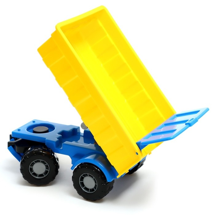 Трактор с прицепом №1 и ковшом &laquo;Силач&raquo;, МИКС