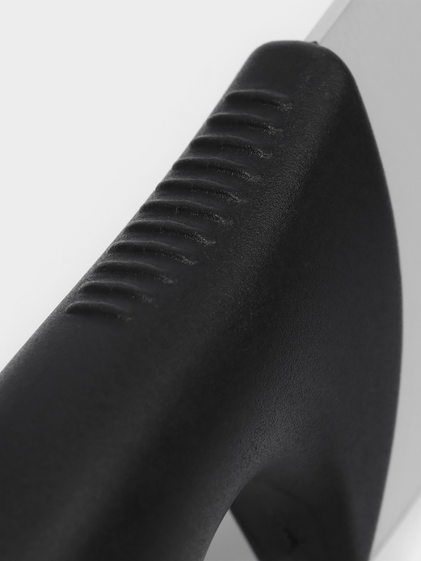 Шеф-нож, лезвие 19,5 см, черная ручка