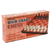 Шахматы 19 х 19 см, король h-3.3 см, d-1.5 см, доска и фигуры пластик