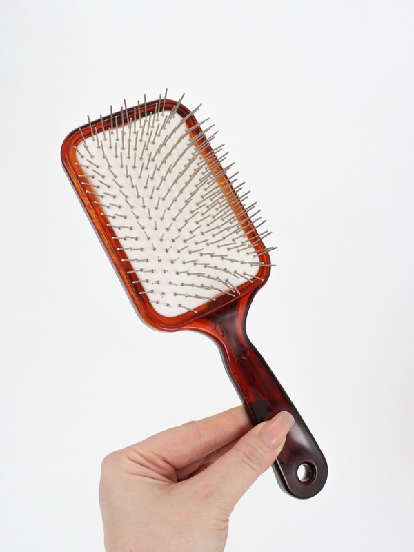 Расчёска массажная, широкая, 9 &times; 24,5 см, цвет &laquo;янтарный&raquo;