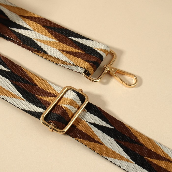 Ручка для сумки &laquo;Орнамент косичка&raquo;, стропа, с карабинами, 139 &plusmn; 3 &times; 3,8 см, цвет бежевый/белый/чёрный