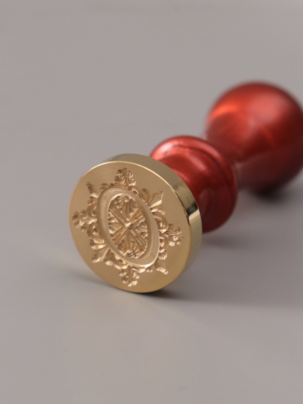 Печать для сургуча с пластиковой ручкой "Буква O на вензеле" 2,5х2,5х6,3 см