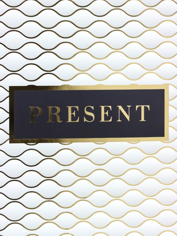 Пакет подарочный ламинированный горизонтальный &laquo;Present&raquo;, L 40 &times; 31 &times; 14 см