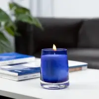 Ароматическая свеча Fragnola, пряная древесина и кардамон, темно-синяя