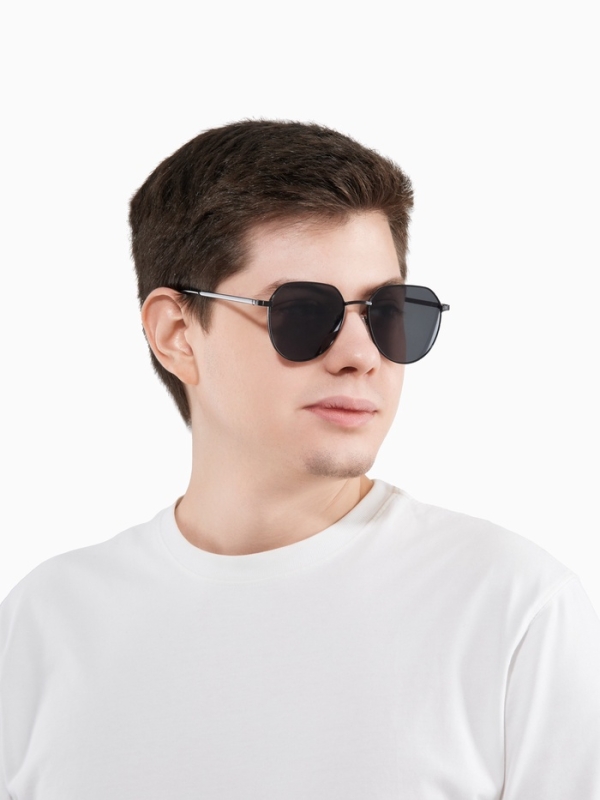 Очки солнцезащитные uv 400, дужка 13 см, ширина 12.5 см, линза 5.1&times;5.4 см