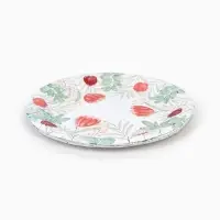 Тарелка одноразовая бумажная &laquo;Красные цветы&raquo;, 23 см