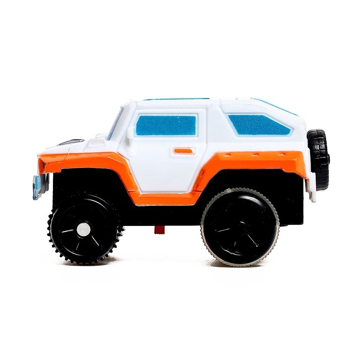 Автотрек &laquo;Космо-трек&raquo;, с машинкой, работает от батареек