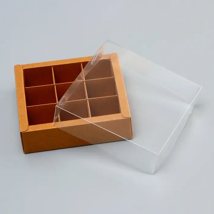 Коробка для 9 конфет, 13.7&times;13.7&times;3.5 см