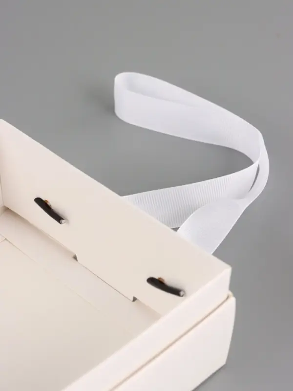 Коробка под бенто-торт 14 х 14 х 8 см