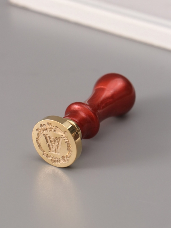 Печать для сургуча с пластиковой ручкой "Венок с буквой W" 2,5х2,5х6,3 см