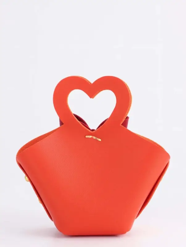 Кожанная подарочная сумочка 10,5 х 5 х 6 см оранжевая