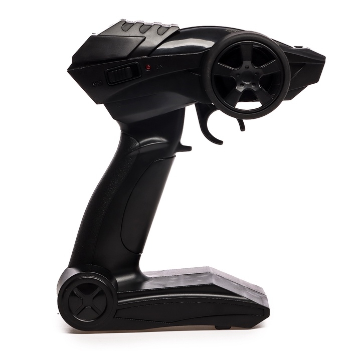 Машинка на пульте управления &laquo;Легенда Дрифта&raquo;, радиоуправление, полный привод, 40 км/ч, 2 комплекта колёс, 1:16, цвет чёрный