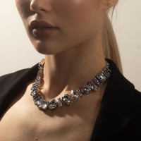 Колье &laquo;Драгоценность&raquo; геометрия, цвет белый в серебре, 32 см