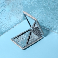 Зеркало складное &laquo;Блеск&raquo;, 6,3 &times; 8,7 &times; 1,8 см, цвет серебристый