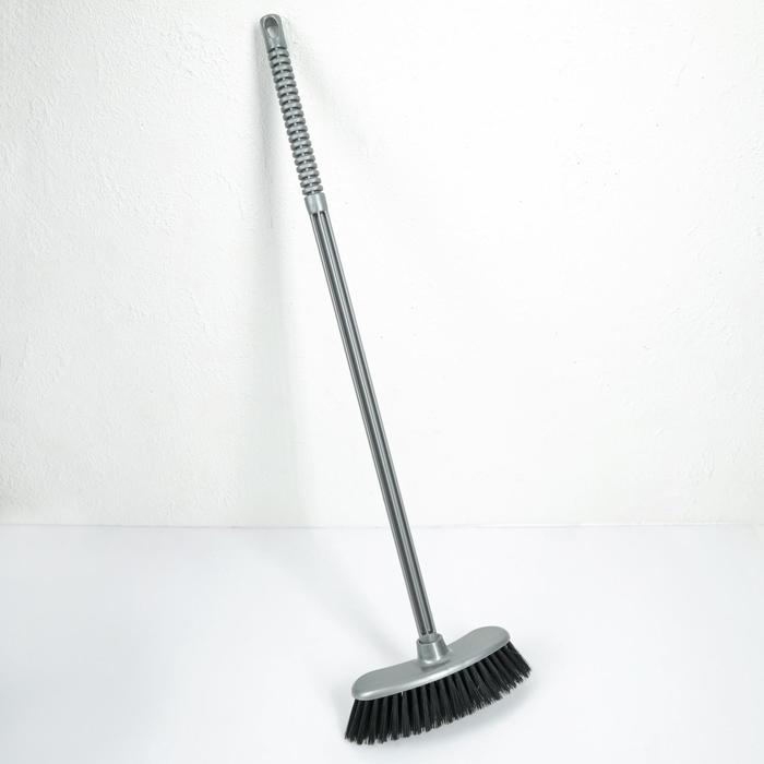 Щётка для пола &laquo;Комфорт&raquo; с черенком, жёсткая, цвет МИКС