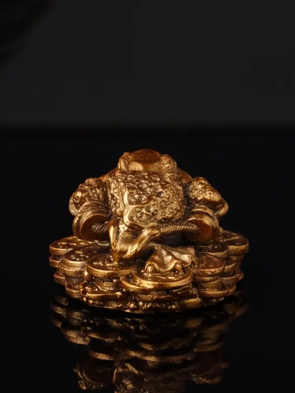 Фигура "Жаба на деньгах" 8х8х4см, бронза