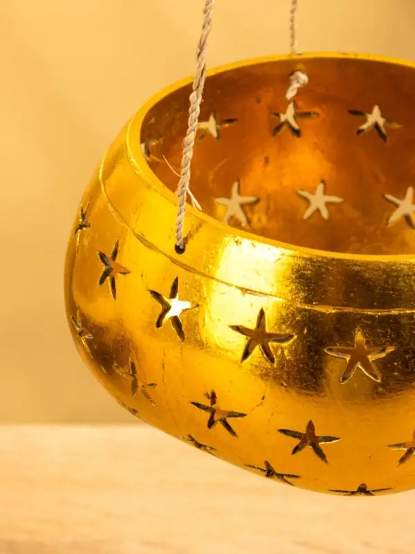 Подсвечник подвесной из кокоса, 14&times;14&times;10 см, золото