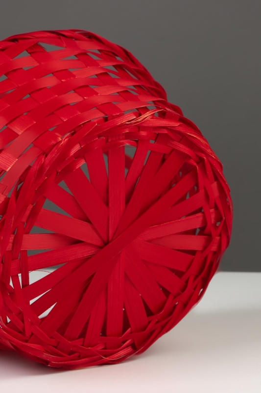 Корзина плетёная, 20&times;20&times;9 см, ручка h=25 см, бамбук, красная