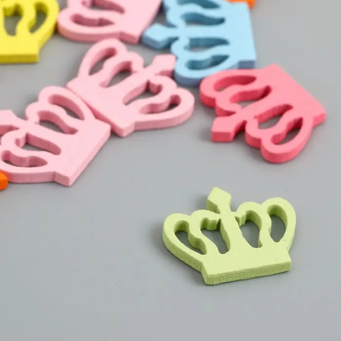 Декор для творчества дерево "Короны" летние цвета набор 20 шт 2х2,2х0,3 см