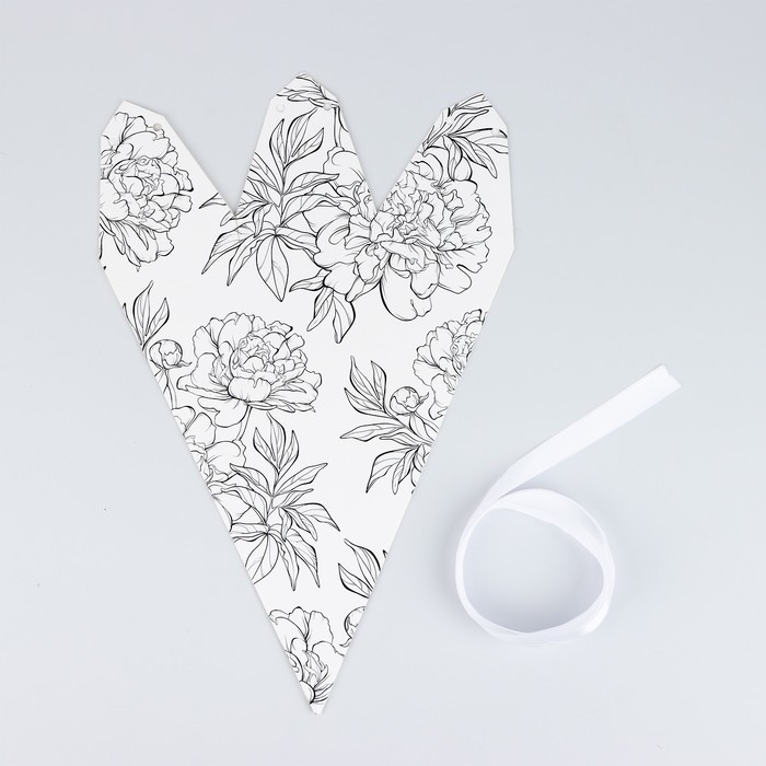 Переноска - шестиугольник для цветов &laquo;Контурные цветы&raquo;, белая, 15 х 35 х 15 см