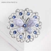 Брошь &laquo;Бабочка&raquo; на цветке, цвет бело-голубой в серебре
